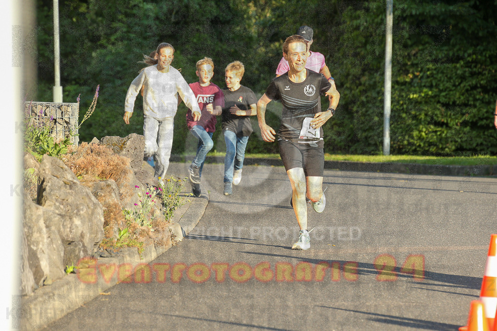 250801_1928_EX1_8050 | Sportfotografie im Rhein-Sieg Kreis, Köln, Bonn, NRW, Rheinland Pfalz, Hessen, etc. Unser Tätigkeitsfeld umfasst den Laufsport vom Volkslauf über den Marathon, Duathlon, Triathon bis zum Ultralauf wie Kölnpfad Ultra oder Schindertrail.