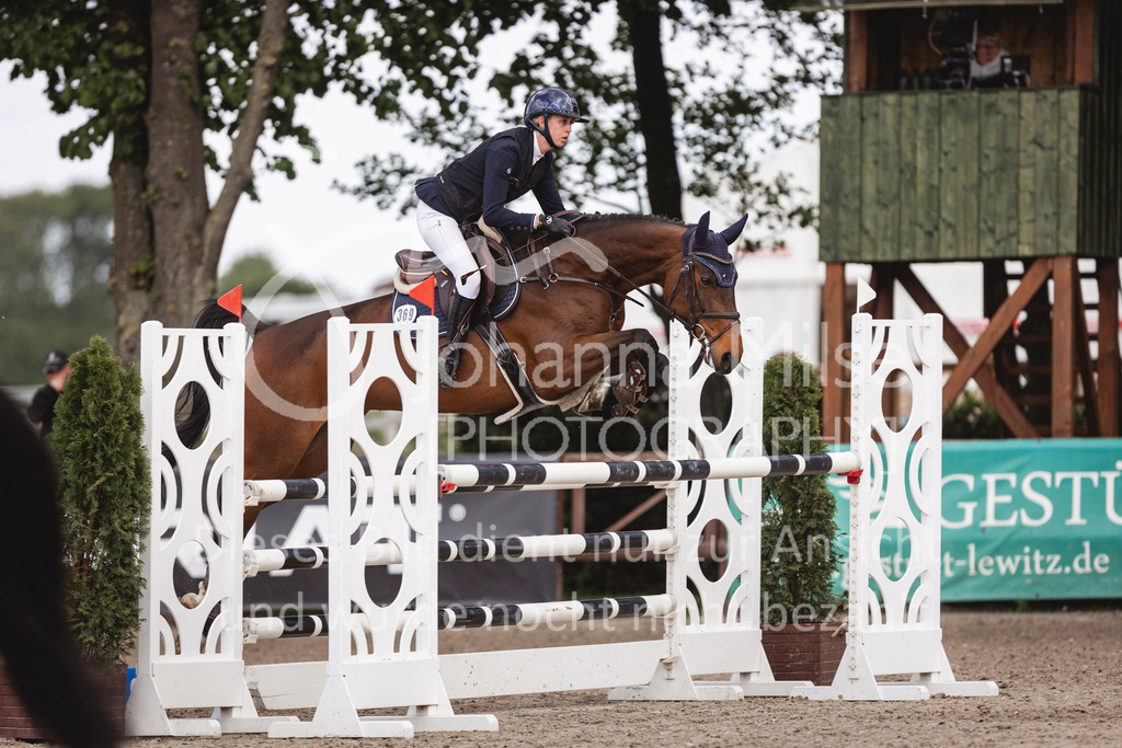 250506_Mühlen_SprPf-L2-438 | Deine schönsten Turniermomente als professionelle Fotos! Entdecke hochwertige Pferdesport-Fotografie im Online-Shop. Jetzt Fotos finden & bestellen!