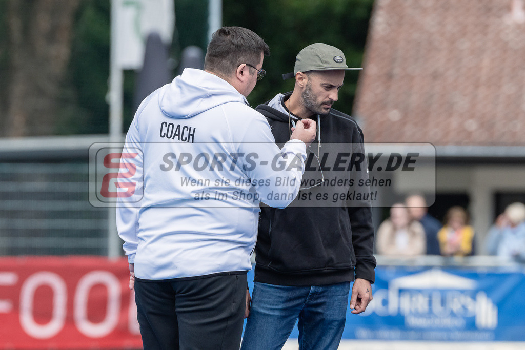 HK_20230923_104419 | 1. Bundesliga Herren Crefelder HTC - TSV Mannheim am 23.9.2023 CHTC, Krefeld , Hector Martinez ( Trainer TSV Mannheim )
