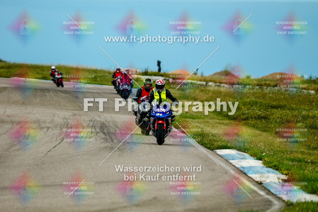 Chambley Juli-3079 | Hier findet Ihr Bilder von Touristenfahrten auf der Nürburgring Nordschleife oder von anderen Veranstaltungen die ich besucht habe. Viel Spass beim Durch Schauen 