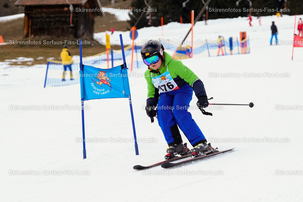 SRF_02.01.2026_0805 | Skirennfotos,Serfaus,Fiss,Ladis,Kinderskirennen,Winter,Tirol,Oberland,skirace,SFL,feelfree,weil wir's genießen,ski,Ski,skifahren,Sonnenplateau, - Realisiert mit Pictrs.com