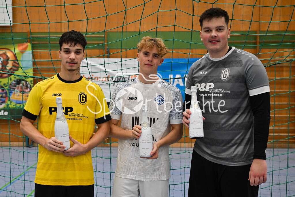 Weihnachtscup BC Aichach | v. l. Bester Torschütze Jermaine MEILINGER - Bester Spieler Daniel RAMPERTSHAMMER - Bester Torhüter Timo MAIWALD