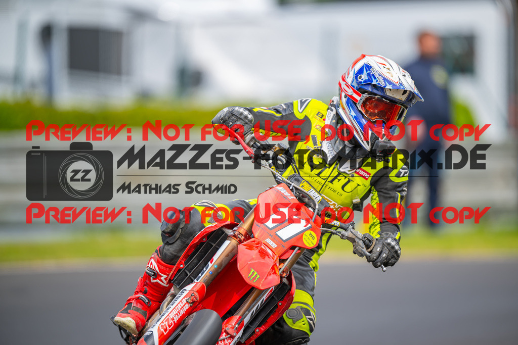 MaZZes-Fotomatrix-20260508-52044 | G2