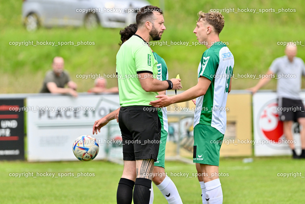 ATUS Velden vs. VST Völkermarkt | Dominik Sodamin Referee, #19 Valentin Safran VST Völkermarkt, ATUS Velden vs. VST Völkermarkt, ATUS Velden vs. VST Völkermarkt am 30.05.2024 in St. Egyden (Sportpark St. Egyden), Austria, (Photo by Bernd Stefan)