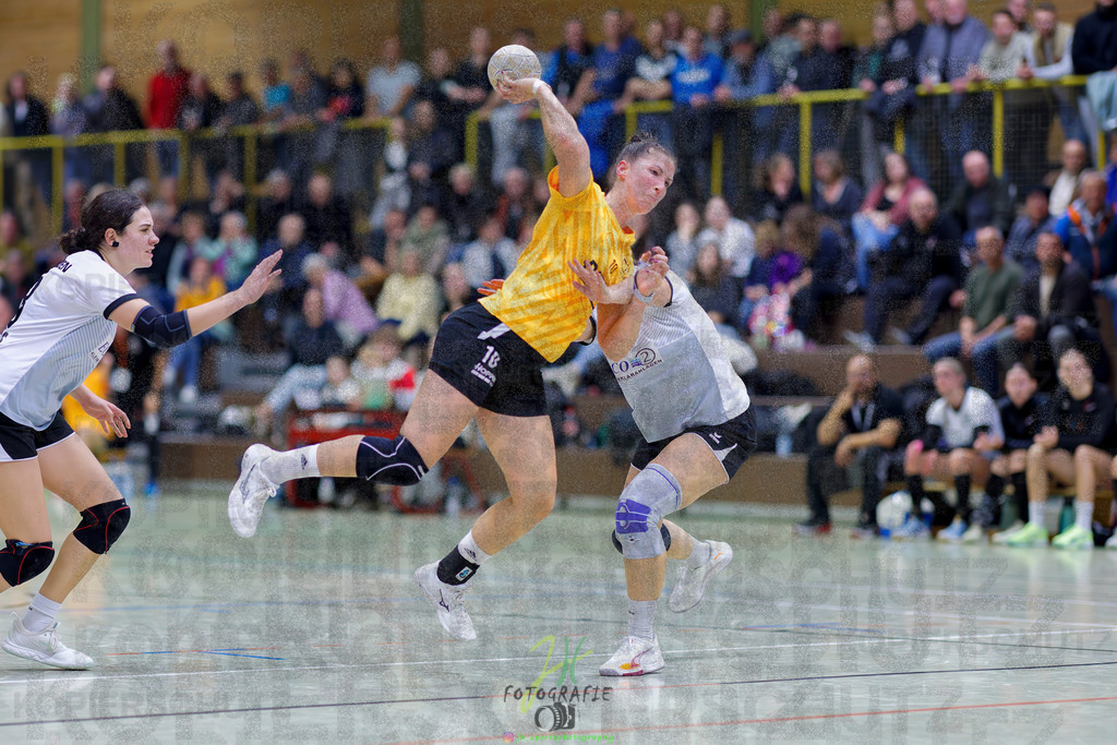 Frauen Oberliga Mitte (HHV); HSG Eibelshausen/Ewersbach - HSG Linden | Frauen Oberliga Mitte (HHV); HSG Eibelshausen/Ewersbach - HSG Linden am 15.11.2025 in Eibelshausen (Holderberghalle)Photo © 2025 - Jörg Heinrich - Realisiert mit Pictrs.com