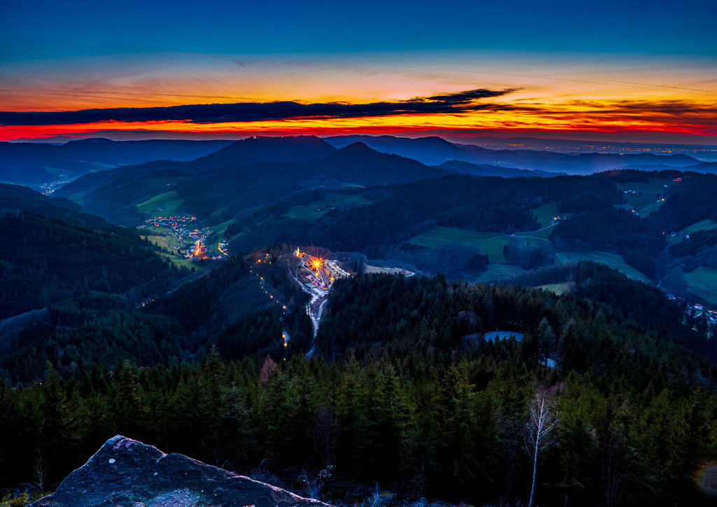 MPI_Sunset_0031 | Abendstimmung über dem Hotel Dollenberg am Gleitschirm Flugplatz in Bad Peterstal-Griesbach - Realisiert mit Pictrs.com
