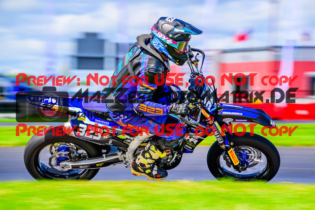 MaZZes_FotoMatrix_240713_6021986_6649 | UE40