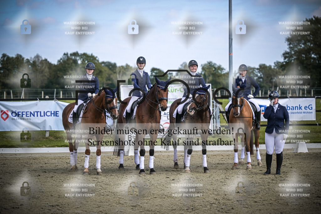 DOS_0004 | Entdecke hochwertige Reitturnierfotos von Foto Oger. Professionell, emotional und authentisch – jetzt Lieblingsmomente im Shop bestellen.Deutschlandweite Turnierfotografie. - Realisiert mit Pictrs.com