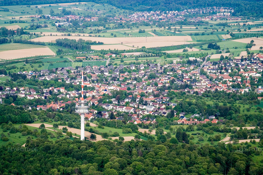 Luftbild: Ortsansicht der Straßen und Häuser der Wohngebiete im Ortsteil Grünwettersbach in Karlsruhe im Bundesland Baden-Württemberg in Deutschland. Foto: IMG_1950.jpg vom 14.05.2006 durch Werner Riehm/FLY-FOTO.de