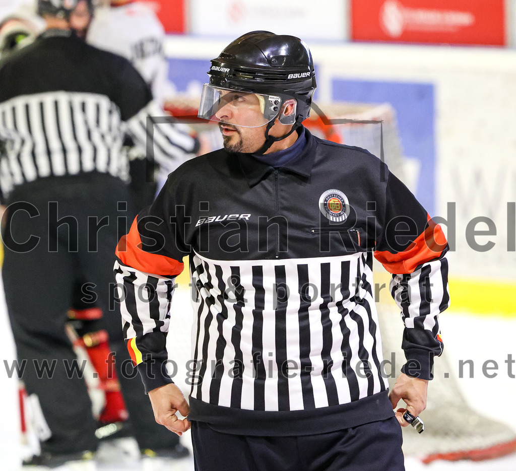 2022-09-30_133_TSV_Erding_gegen_EV_Dingolfing | Erding, Deutschland, 30.09.2022:
Eishockey, Bayernliga 2022 / 2023, Testspiel, TSV Erding gegen EV Dingolfing, Endergebnis: 3:4

Foto: Christian Riedel / fotografie-riedel.net