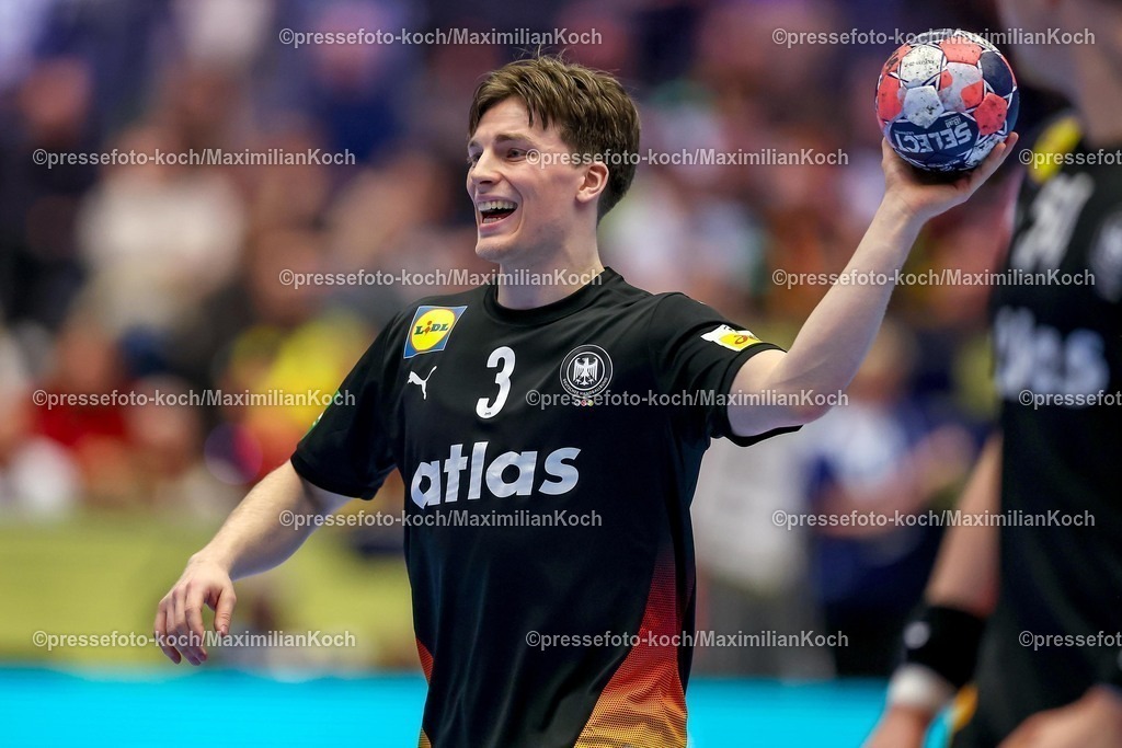 EHF19012602184 | 19.01.2026, Handball, Men's EHF EURO 2026, Deutschland - Spanien, Jyske Bank Boxen in Herning, Dänemark, Preliminary Round:  Nils Lichtlein (Germany #03)  lachend