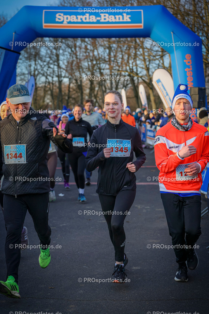 6. Bonner Nikolauslauf; Bonn, 14.12.2025 | Impressionen vom 6. Bonner Nikolauslauf am 14.12.2025 in Bonn (Nordrhein-Westfalen). 