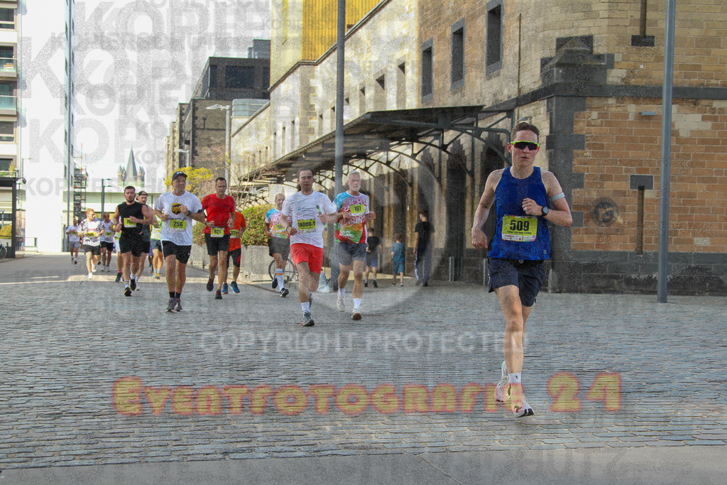 250920_1455_EV4_7571 | Sportfotografie im Rhein-Sieg Kreis, Köln, Bonn, NRW, Rheinland Pfalz, Hessen, etc. Unser Tätigkeitsfeld umfasst den Laufsport vom Volkslauf über den Marathon, Duathlon, Triathon bis zum Ultralauf wie Kölnpfad Ultra oder Schindertrail.