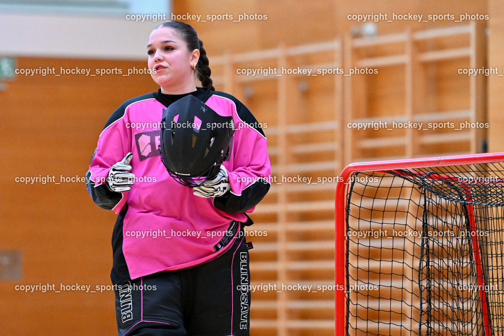 VSV Unihockey Damen vs. FCB München | #18 Lara Fuhrmann VSV Unihockey, VSV Unihockey Damen vs. FCB München, VSV Unihockey Damen vs. FCB München am 24.01.2026 in Villach (Ballspielhalle St. Martin), Austria, (Photo by Bernd Stefan)