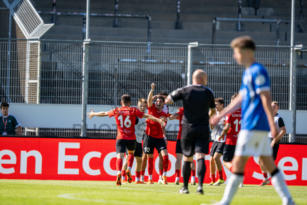 Stuttgarter Kickers vs. SG Sonnenhof Großaspach, Fussball, WFV-Pokal, Finale, 23.05.2026 | Mert Tasdelen (SG Sonnenhof Großaspach, #10) jubelt mit seinem Team nach dem Treffer zum 1:3,Stuttgarter Kickers vs. SG Sonnenhof Großaspach, Fussball, WFV-Pokal, Finale, 23.05.2026
