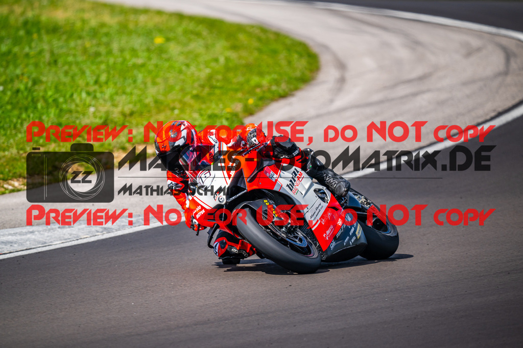 MaZZes_Fotomatrix_240415_6007705_5908 | S1