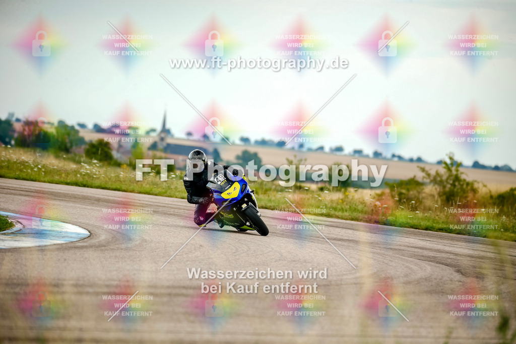 Chambley Juli-2281 | Hier findet Ihr Bilder von Touristenfahrten auf der Nürburgring Nordschleife oder von anderen Veranstaltungen die ich besucht habe. Viel Spass beim Durch Schauen 