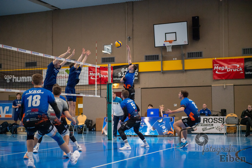 VSG Ammerland-VSG Lüneburg 2 | Volleyball Regionalliga; VSG Ammerland-VSG Lüneburg 2 am 04.02.2024; in Westerstede (Sporthalle Norderstraße), Photo: Philip Eiben 2024 - Realisiert mit Pictrs.com