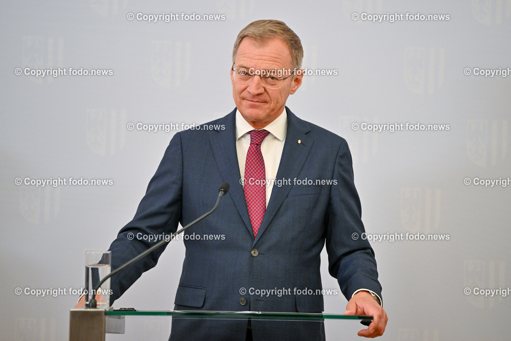 Pressekonferenz mit LH Stelzer_ 20 Jahre Lern- und Gedenkort Schloss Hartheim_ 14.06.2023-6 | 14.06.2023, Landhaus Linz, AUT, Pressekonferenz mit LH Stelzer, 20 Jahre Lern- und Gedenkort Schloss Hartheim, im Bild LH Thomas Stelzer (VP)