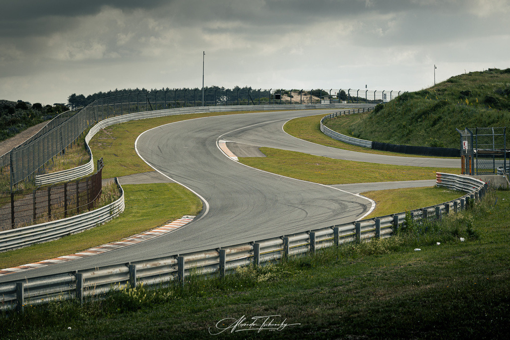 R6AT2039 _Alexander Tschuncky | Entdecken Sie die faszinierende Welt von Alexander Tschuncky Arts: Kreative Fotografie, atemberaubende Automobilkunst und hochwertiger Bilderdruck. Lassen Sie sich inspirieren! - Realisiert mit Pictrs.com