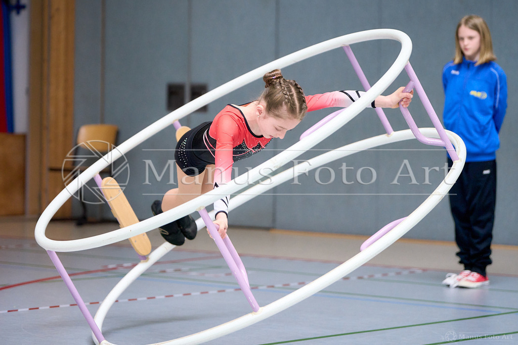 B-DSC00427 | Professionelle Sportfotografie in Hamburg, Schleswig-Holstein und Niedersachsen – spezialisiert auf Rhönrad, Geräteturnen, Leistungsturnen und rhythmische Sportgymnastik. Bundesweite Begleitung von Rhönrad-Events. Jetzt Sport-Fotos - Realisiert mit Pictrs.com
