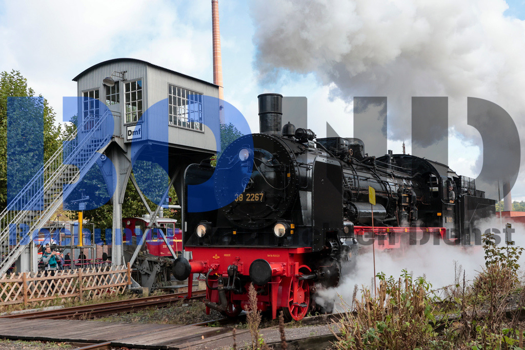  15.10.2023 - 
 | Sebastian Sendlak / Bochumer Nachrichtendienst (BOND) - Herbstfest im Eisenbahnmuseum Bochum - Realisiert mit Pictrs.com
