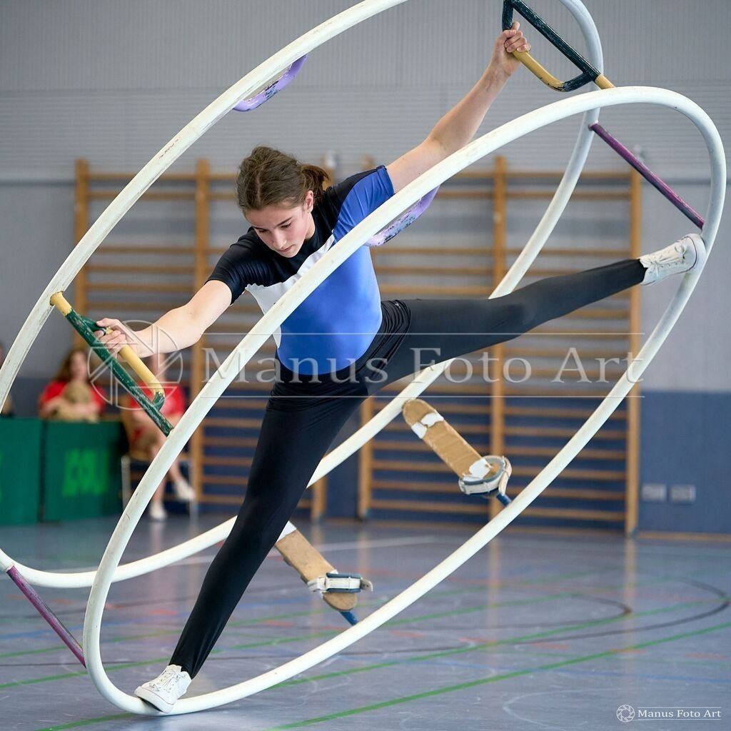 2024-06-21-B-DSC02270 | Professionelle Sportfotografie in Hamburg, Schleswig-Holstein und Niedersachsen – spezialisiert auf Rhönrad, Geräteturnen, Leistungsturnen und rhythmische Sportgymnastik. Bundesweite Begleitung von Rhönrad-Events. Jetzt Sport-Fotos - Realisiert mit Pictrs.com