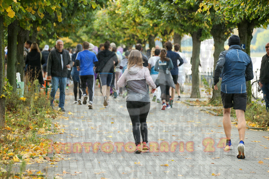 241020_0921_EX1_7053 | Sportfotografie im Rhein-Sieg Kreis, Köln, Bonn, NRW, Rheinland Pfalz, Hessen, etc. Unser Tätigkeitsfeld umfasst den Laufsport vom Volkslauf über den Marathon, Duathlon, Triathon bis zum Ultralauf wie Kölnpfad Ultra oder Schindertrail.