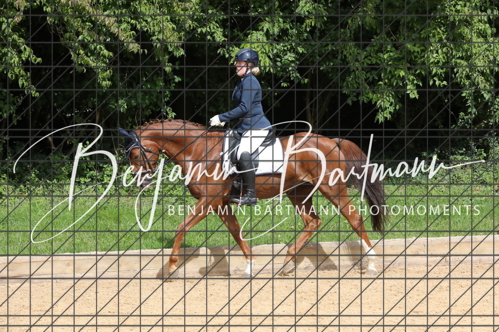 AZ2A2232 | Benjamin Bartmann Photomoments