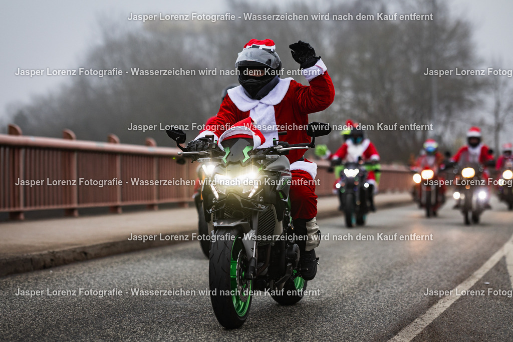 X-Mas Ride I Kiel I 2025 | Jasper Lorenz Fotografie - Realisiert mit Pictrs.com
