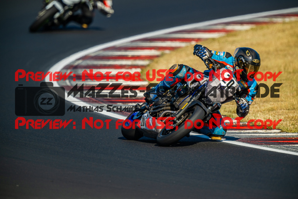 MaZZes_FotoMatrix_220624_8923 | TWINCUP