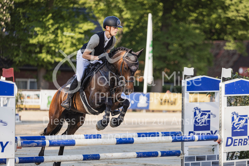 250501_MünsterHandorf_PonyTrophy-260 | Deine schönsten Turniermomente als professionelle Fotos! Entdecke hochwertige Pferdesport-Fotografie im Online-Shop. Jetzt Fotos finden & bestellen!