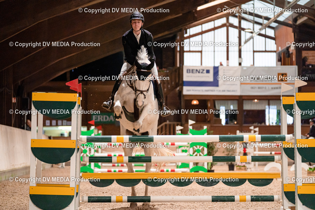 Springen Tag 1-851 | dv-media-shop - Realisiert mit Pictrs.com