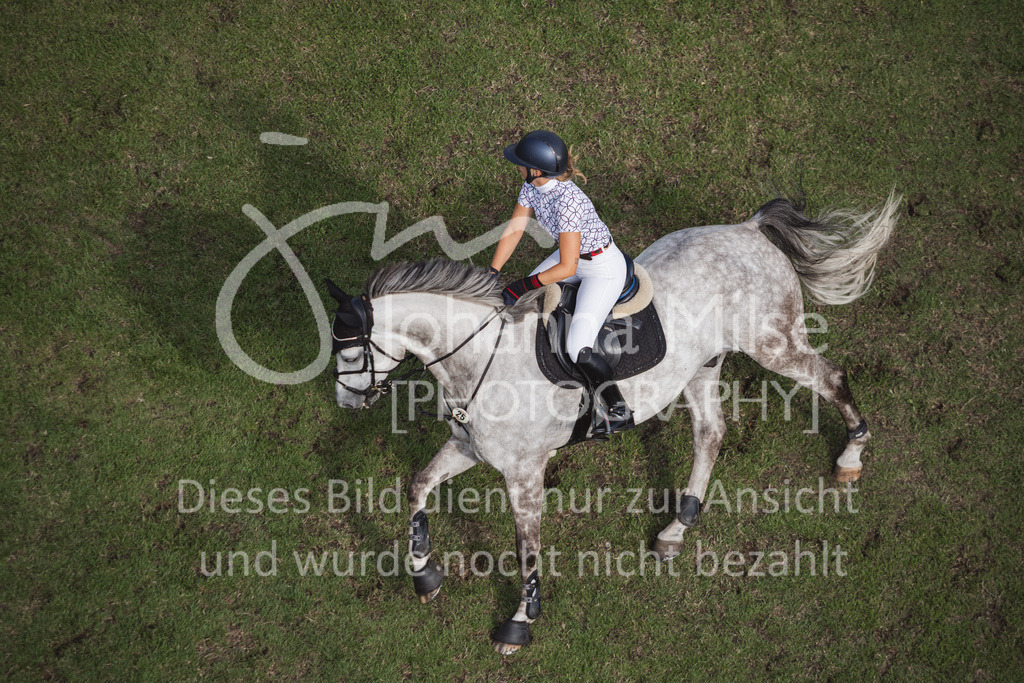 230715_LC_M2-SprmstAnf-728 | Deine schönsten Turniermomente als professionelle Fotos! Entdecke hochwertige Pferdesport-Fotografie im Online-Shop. Jetzt Fotos finden & bestellen!