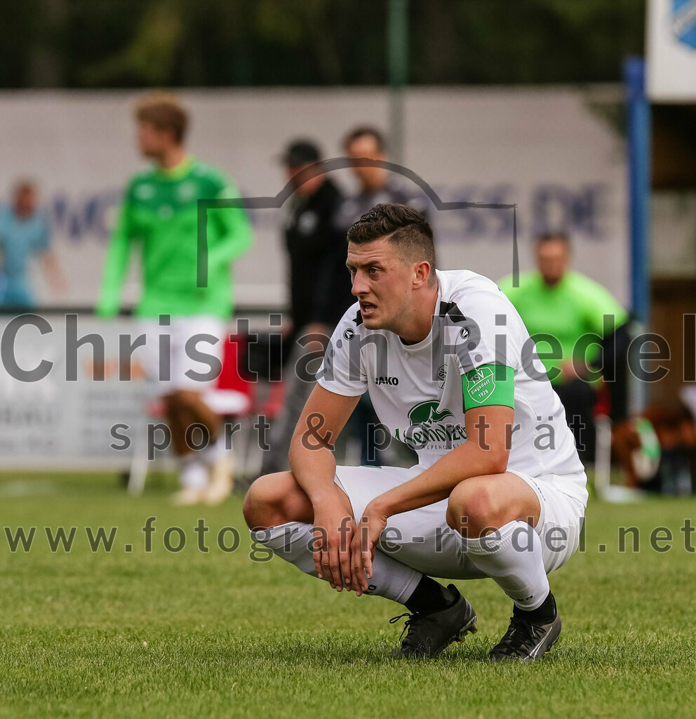 2023-10-14_098_FC_Langengeisling_gegen_TSV_Siegsdorf | Erding, Deutschland, 14.10.2023:
Fußball, Bezirksliga Oberbayern Ost 2023 / 2024, 13. Spieltag, FC Langengeisling gegen TSV Siegsdorf, Endergebnis: 3:0

Maximilian Huber (TSV Siegsdorf, #8)

Foto: Christian Riedel / fotografie-riedel.net