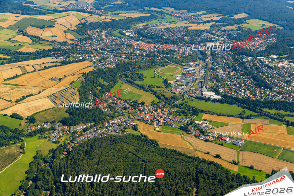 Obermelsungen Melsungen Bild- Das Luftbild wurde 2025 vom UL-Flugzeug heraus erstellt ( keine Drohne bzw. Drohnenaufnahme ) - Hochauflösende Luftaufnahme -Nicht vergleichbar mit Google Maps oder Satelittenbilder- Die Geschenkidee !Mit Lizenz und Bildrechte bestellbar - CC