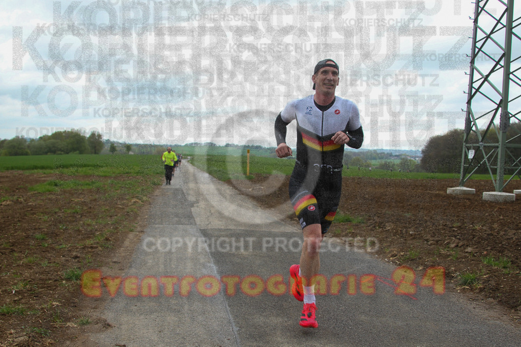 250413_1125_EV4_7722 | Sportfotografie im Rhein-Sieg Kreis, Köln, Bonn, NRW, Rheinland Pfalz, Hessen, etc. Unser Tätigkeitsfeld umfasst den Laufsport vom Volkslauf über den Marathon, Duathlon, Triathon bis zum Ultralauf wie Kölnpfad Ultra oder Schindertrail.