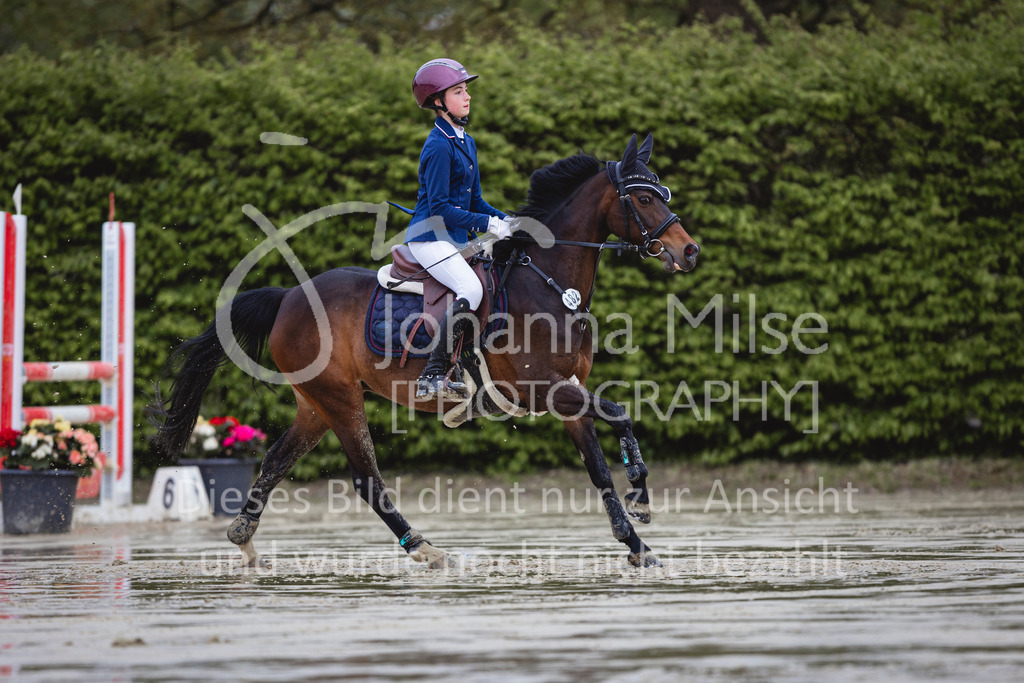 240426_Olfen-Vinnum_PonyTrophy-262 | Deine schönsten Turniermomente als professionelle Fotos! Entdecke hochwertige Pferdesport-Fotografie im Online-Shop. Jetzt Fotos finden & bestellen!