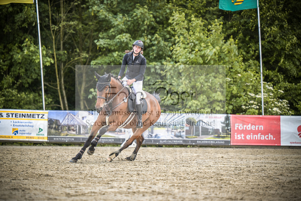 DOS_8928 | Entdecke hochwertige Reitturnierfotos von Foto Oger. Professionell, emotional und authentisch – jetzt Lieblingsmomente im Shop bestellen.Deutschlandweite Turnierfotografie. - Realized with Pictrs.com