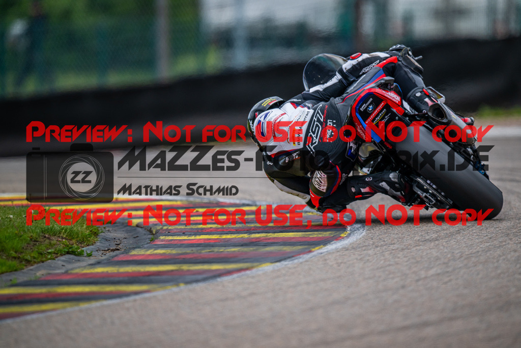 MaZZes_FotoMatrix_240503_6007705_9366 | SBK