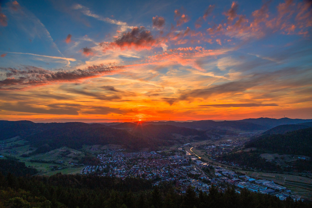 turmsunset_020926-58 | <div id="allefotografen-seal-verified-green"></div><script src="https://www.allefotografen.de/956728/seal-verified-green/seal.js" async="async"></script> - Realisiert mit Pictrs.com