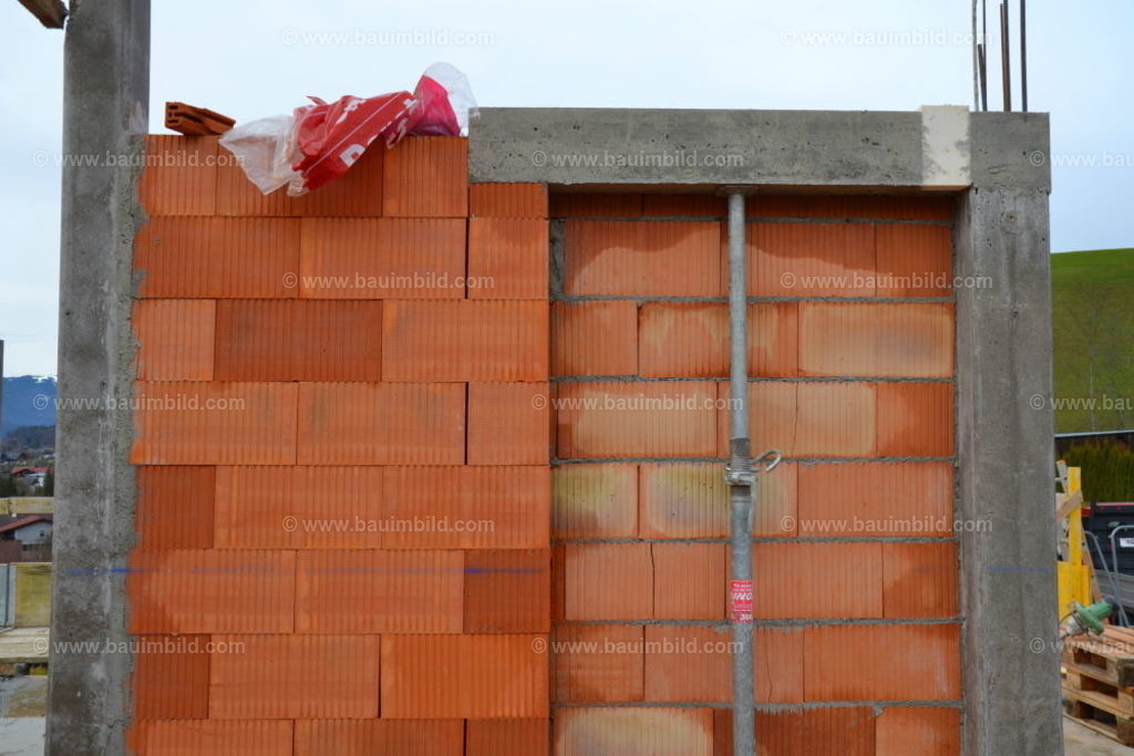 bib-lg04-sonstige-betonarbeiten-0697 | Nach LV-Leistungsgruppen sortierte Detailfotos über den Bau eines Hauses. Alle Hausbau-Bilder direkt vom Urheber und Autor der Website Haus-Selber-Bauen.com