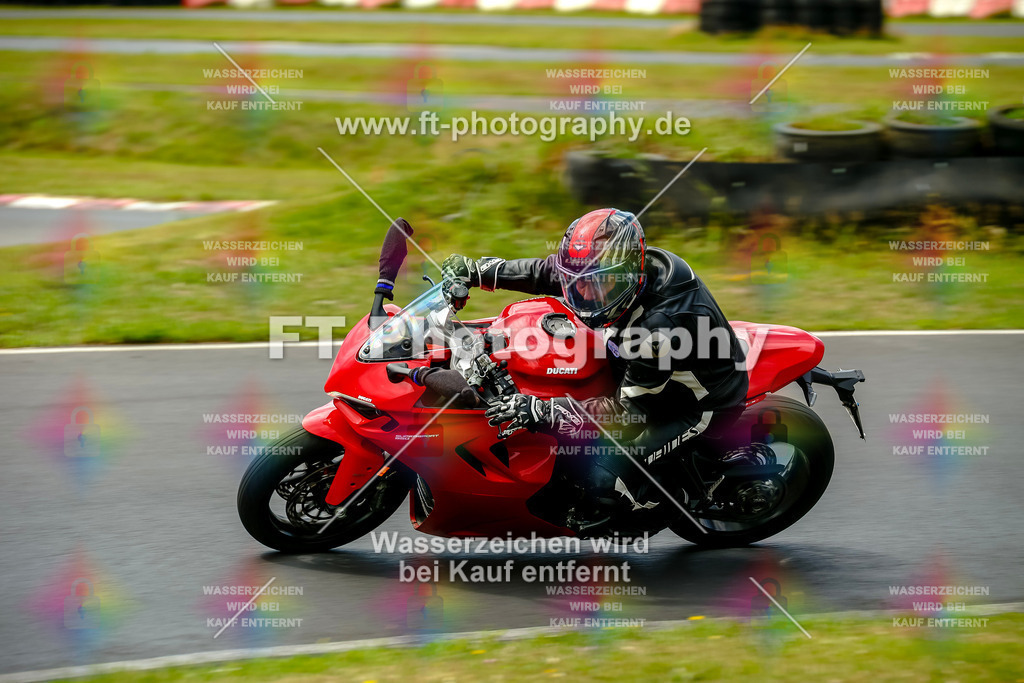 VBK-4679 | Hier findet Ihr Bilder von Touristenfahrten auf der Nürburgring Nordschleife oder von anderen Veranstaltungen die ich besucht habe. Viel Spass beim Durch Schauen 