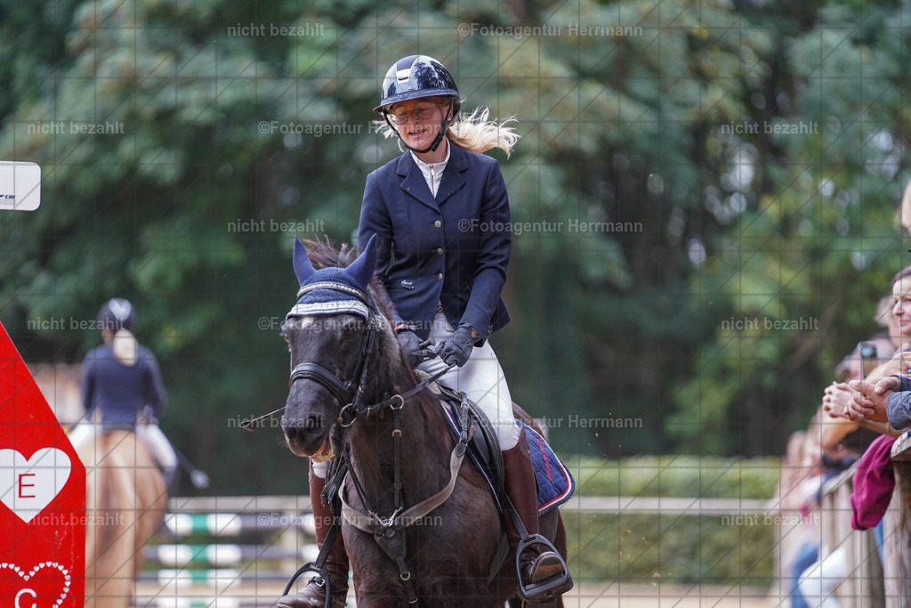 20231008-SN_01604 | Diessen am Ammersee, 2023, Dressur- und Springturnier, Reitsport, Turnierfotografie, Pferdebilder, Reitbilder, Turnierfotografen Bayern, Fotoagentur Herrmann