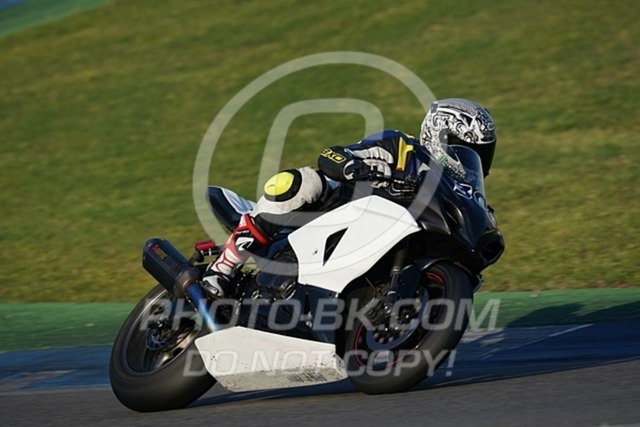 2022_05_09_PBK_18977 | Sportfotografie; SlowMotion; Video; Rennstrecke; Hafeneger; Speer; Racing; RSE; BMW; CBO; Trackday; Motorsportarena; Hockenheimring; Brno; Most; Barcelona; Valencia