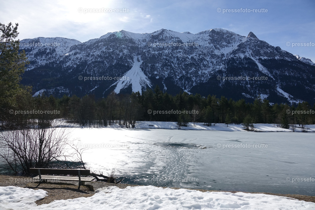 welltvi-Weissenbach_Baggersee-Winter_06032019-DSC06930 | Info aus dem Bezirk Reutte/Ausserfern Tirol sowie eine umfangreiche Bilddatenbank über die gesamte Region: Lechtal, Talkessel Reutte, Tannheimertal, Zwischentoren. Lech, Plansee, Zugspitze, Grenztunnel, B179, Fernpassstraße, Verkehr, Lawinen, Tradition, - Realisiert mit Pictrs.com