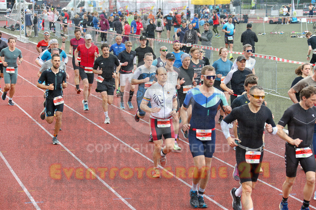 250413_1110_EX1_0064 | Sportfotografie im Rhein-Sieg Kreis, Köln, Bonn, NRW, Rheinland Pfalz, Hessen, etc. Unser Tätigkeitsfeld umfasst den Laufsport vom Volkslauf über den Marathon, Duathlon, Triathon bis zum Ultralauf wie Kölnpfad Ultra oder Schindertrail.