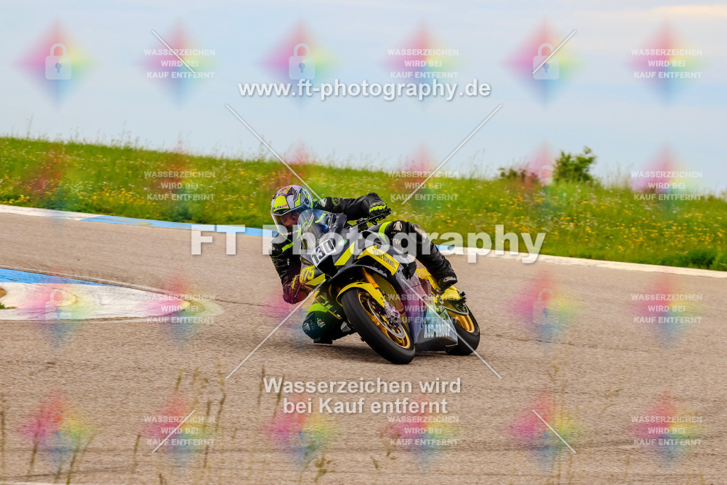 MotoTeam-2636 | Hier findet Ihr Bilder von Touristenfahrten auf der Nürburgring Nordschleife oder von anderen Veranstaltungen die ich besucht habe. Viel Spass beim Durch Schauen 