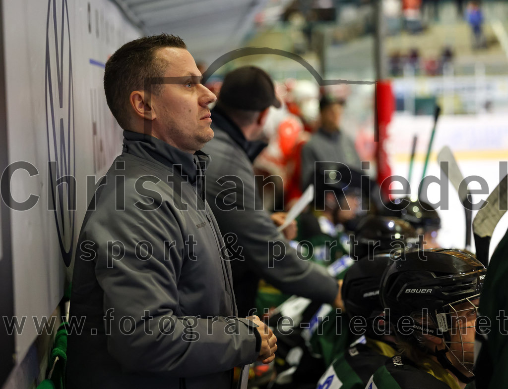 2022-11-13_081_TSV_Erding_gegen_TEV_Miesbach | Erding, Deutschland, 13.11.2022:
Eishockey, Bayernliga 2022 / 2023, 13. Spieltag, TSV Erding gegen TEV Miesbach, Endergebnis: 

Foto: Christian Riedel / fotografie-riedel.net