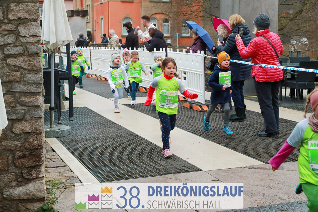 400m AOK Junior Cup | 3 Koenigslauf 2024 400m AOK Junior Cup - Realisiert mit Pictrs.com